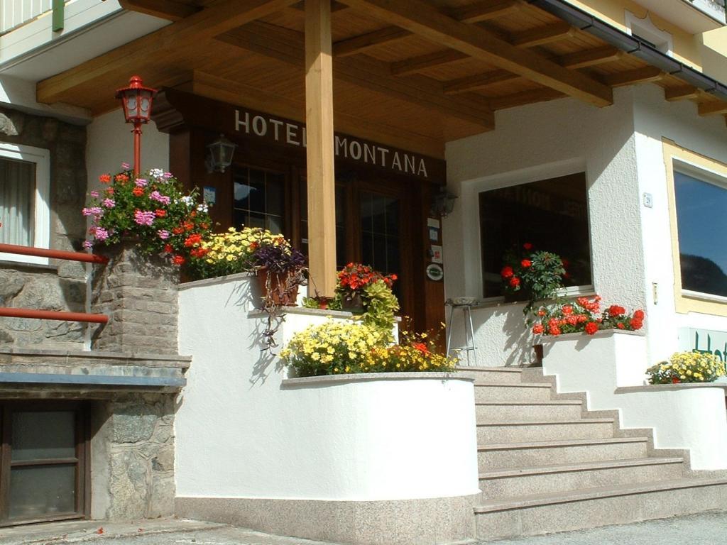 Hotel Montana Pozza di Fassa Exteriér fotografie